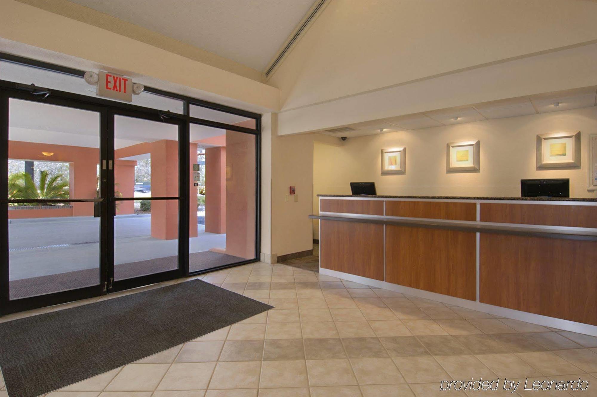 Red Roof Inn Myrtle Beach Hotel - Market Commons Interior photo